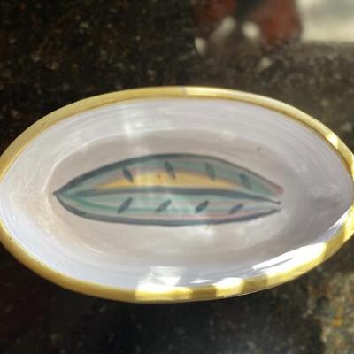 Decorative art pottery serving dish 