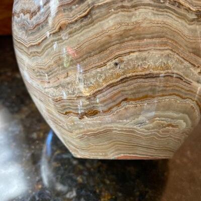 Polished agate stone vase 