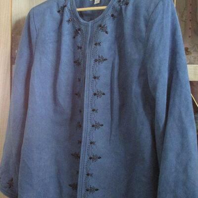 Lot 51- Dress Barn Blouse