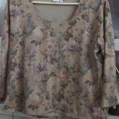 Lot 53- Cold Water Creek Blouse