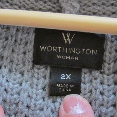 Lot 55- Worthington Knitted Sweater Top