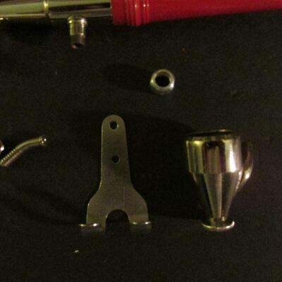 Lot 57- Paasche Type H Airbrush