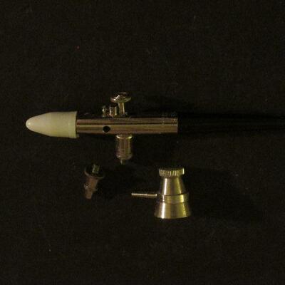 Lot 58- Thayer & Chandler Airbrush