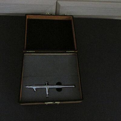 Lot 59- Iwata Revolution Airbrush