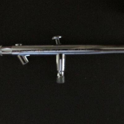 Lot 59- Iwata Revolution Airbrush