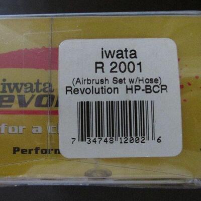 Lot 59- Iwata Revolution Airbrush