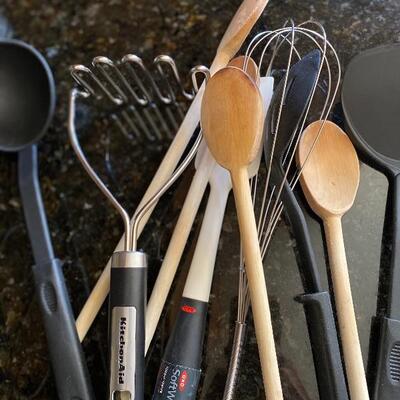 Kitchen utensil lot