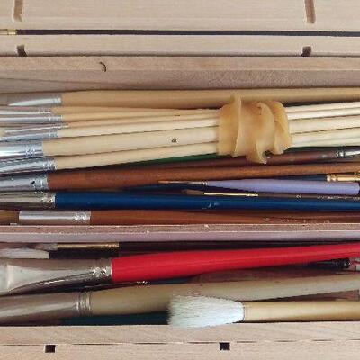 Lot 62- Wood Carrying Case with Paint and Paintbrushes
