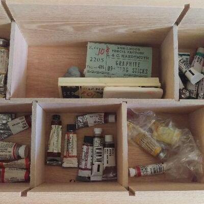Lot 62- Wood Carrying Case with Paint and Paintbrushes