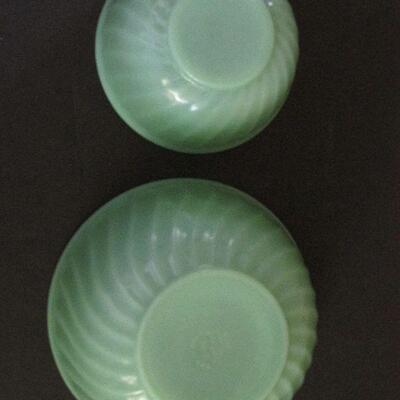 Lot 64- Anchor Hocking Fire King Jadeite Swirl Bowls