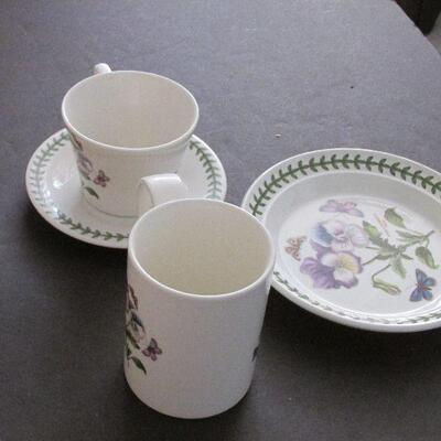 Lot 70- Portmeirion Botanic Garden Viola Hybrida Collection