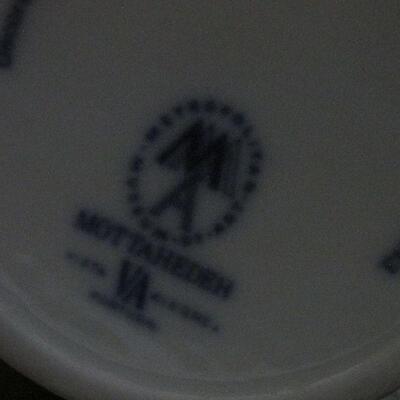 Lot 78- Mottahedah Porcelain Blue Rabbit Cup