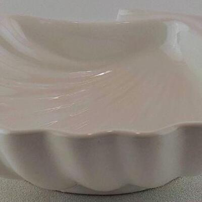Japan Seashell Shaped Dish