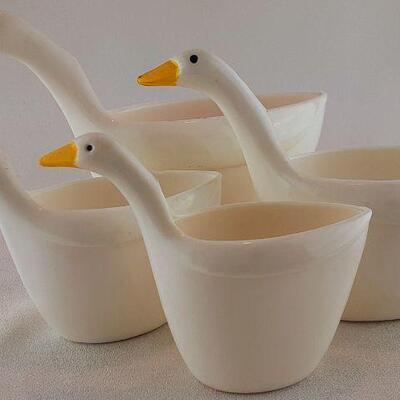 Goose Stacking Measuring Cups