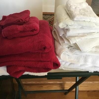 C - 661 Linens Bath Towels