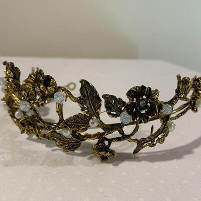 LOT 307. GROUP OF 4 COSTUME TIARAS FIT FOR A QUEEN!