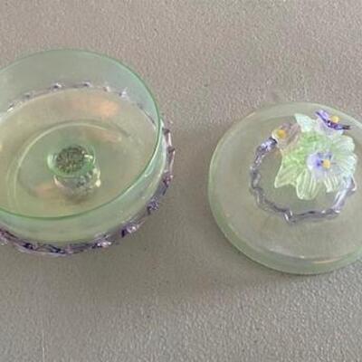 LOT#17LR: Vaseline Glass Trinket Box