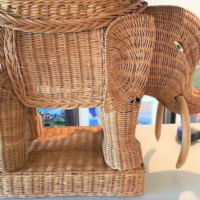 LOT#91D: Wicker Elephant with Tray Top