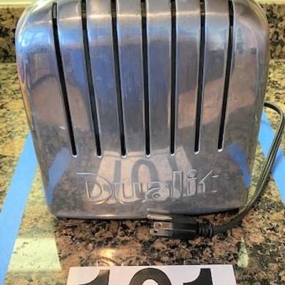 LOT#101K: Dualit Toaster