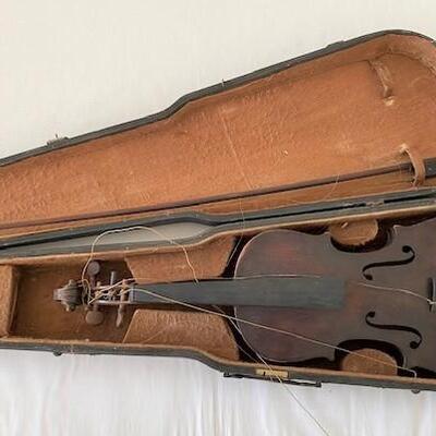 LOT#139B1: Antique Violin Believed to be from New England