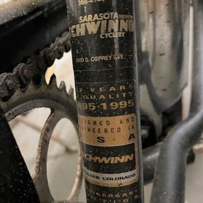 LOT#180G: Vintage His & Hers Schwinn Bicycles