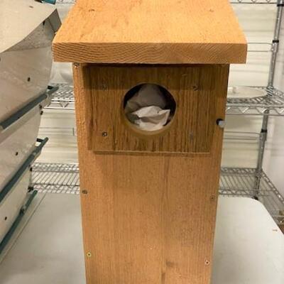 LOT#196G: Birdhouse & Screech Owl House