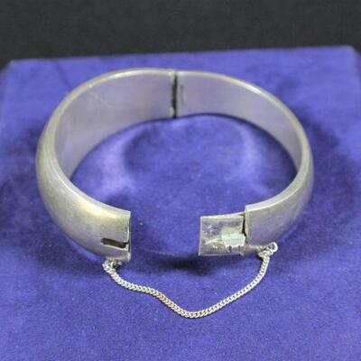 LOT#225LR: Hinged Marked Sterling Silver Bracelet