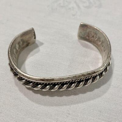 LOT 318  NATIVE AMERICAN STERLING SILVER CLAMP BRACELET 3/4"WIDE