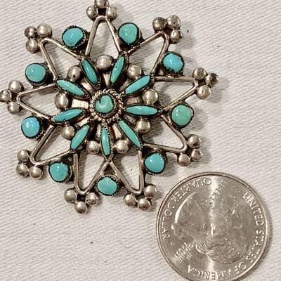 LOT 321  ZUNI SNOWFLAKE STERLING SILVER & TURQUOISE BROOCH
