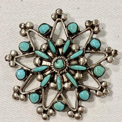 LOT 321  ZUNI SNOWFLAKE STERLING SILVER & TURQUOISE BROOCH