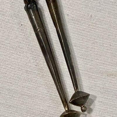 LOT 325  VINTAGE STERLING SILVER SAND CAST NAVAJO BOLO TIE