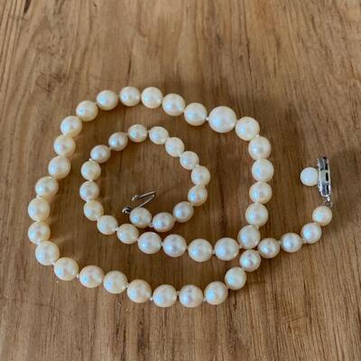Mallorca Pearl 14K clasp necklace