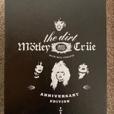 Motley crue book 