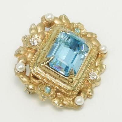 Vintage Coro Aqua Rhinestone Gold Tone Brooch/Pin