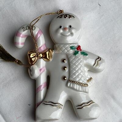 Lot #132 Lenox Snowman and Gingerbread Man Decor 