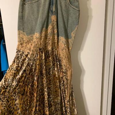 Vintage Clothing Small 6