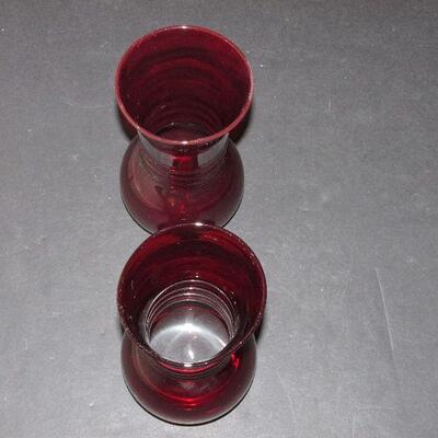 Lot 86- Pair of Anchor Hocking Royal Ruby Flower Vases