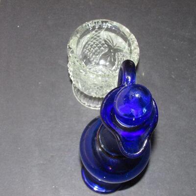 Lot 90- Avon Glass Products