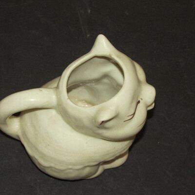 Lot 97- Shawnee Puss N' Boots Creamer