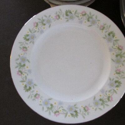 Lot 98- Johann Haviland Forever Spring China Set