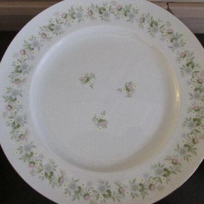 Lot 98- Johann Haviland Forever Spring China Set