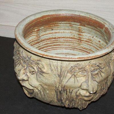 Lot 100- David L. Davis Funny Face Pot