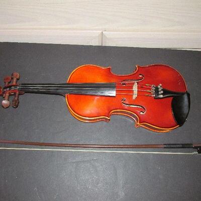 Lot 102- Lewis and Sons Violin