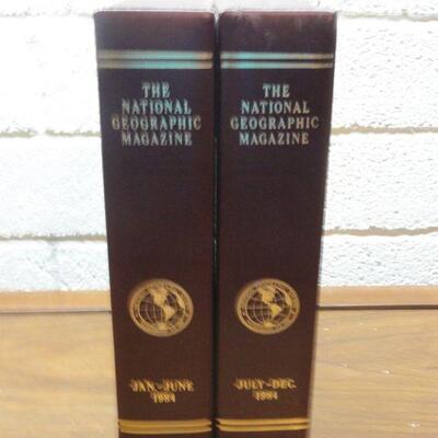 1984 National Geographic Magazine - complete set of 12 with faux leather cases Cases in great condition Books in normal good condition
