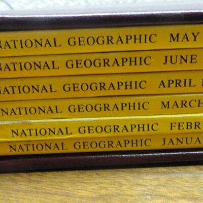 1985 National Geographic Magazine - complete set of 12 with faux leather cases Cases in great condition Books in normal good condition