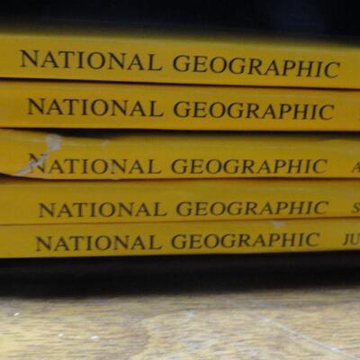 1999 National Geographic Magazine - complete set of 12 with faux leather cases Cases in great condition Books in normal good condition