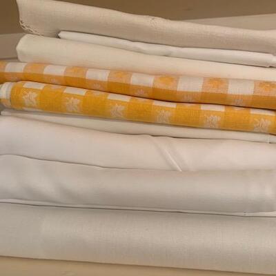 LOT 176 Group of 27 Table Cloths Assorted Round Long and Small