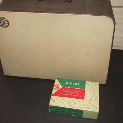 Lot 107- Vintage Singer Sewing Machine