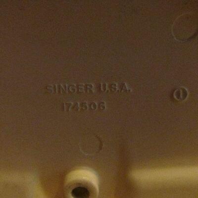 Lot 107- Vintage Singer Sewing Machine