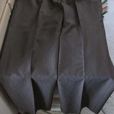 Lot 119- Jones Studio Suit Pants